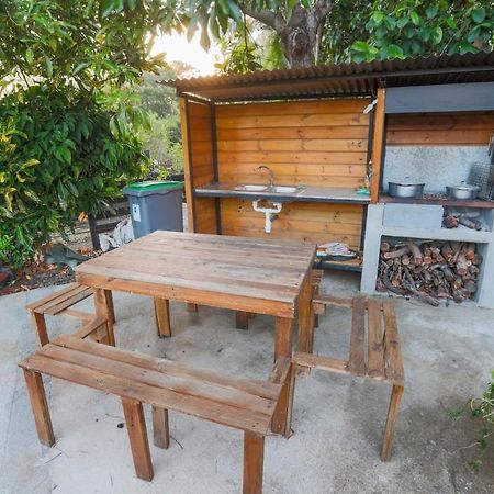 L'Avocat 1 Avec Piscine Chauffee Et Jacuzzi A Partager Villa Le Tampon Exterior photo