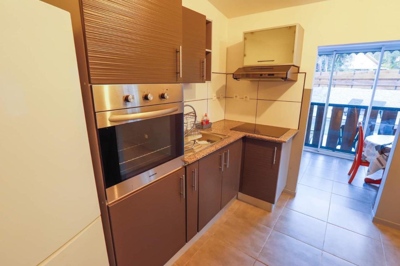 L'Avocat 1 Avec Piscine Chauffee Et Jacuzzi A Partager Villa Le Tampon Exterior photo
