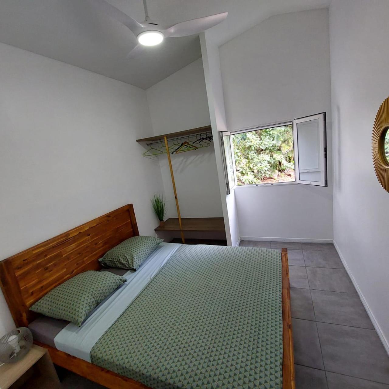 L'Avocat 1 Avec Piscine Chauffee Et Jacuzzi A Partager Villa Le Tampon Exterior photo